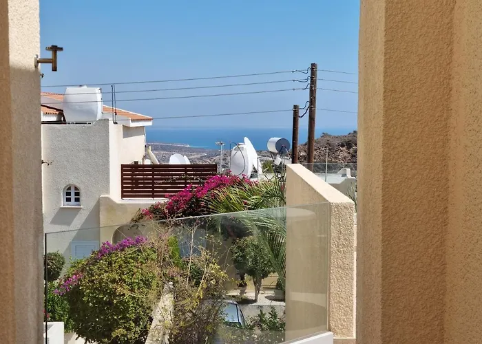 Gorgeous Seaview House