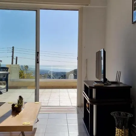 Gorgeous Seaview House *