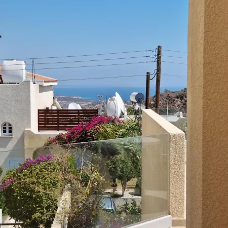 Gorgeous Seaview House