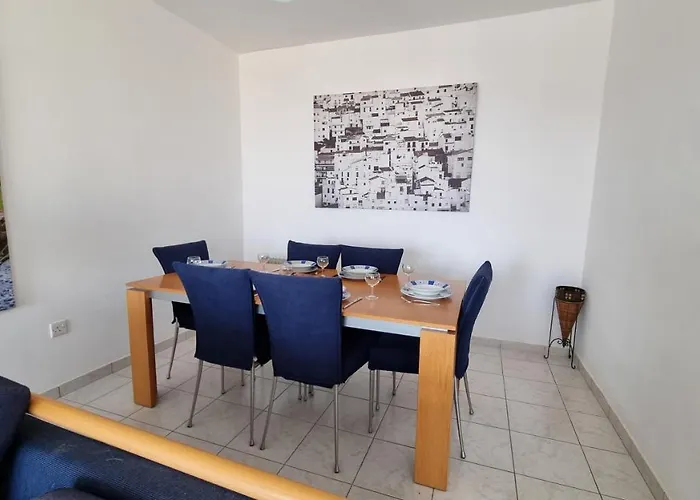 Gorgeous Seaview House بيت للعطل بيسوري